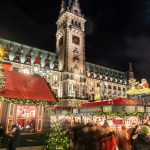 Den Roncalli Weihnachtsmarkt vor dem Rathaus-Mediaserver Hamburg
