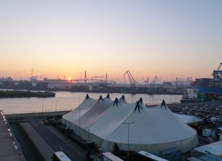 Zeltphilharmonie schließt vorzeitig Die Zeltphilharmonie am Hamburger Hafen