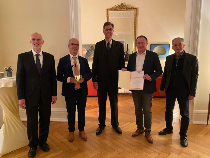 Das Foto zeigt die Preisträger des Norddeutschen Wissenschaftspreises 2022. Foto: BWFGB