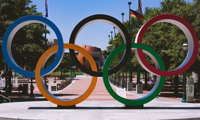 Das Bild zeigt die Olympischen Ringe. Peter Tschentscher hält eine Olympiabewerbung von Hamburg für möglich.