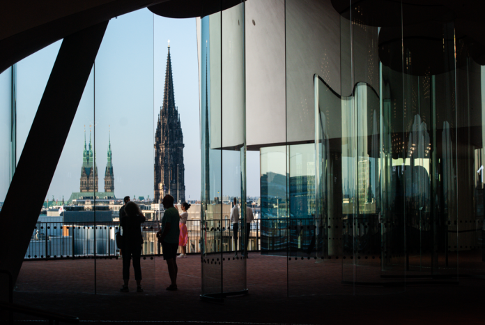 Blick von der Aussichtsplattform der Elbphilharmonie. Foto: Stine Schumacher