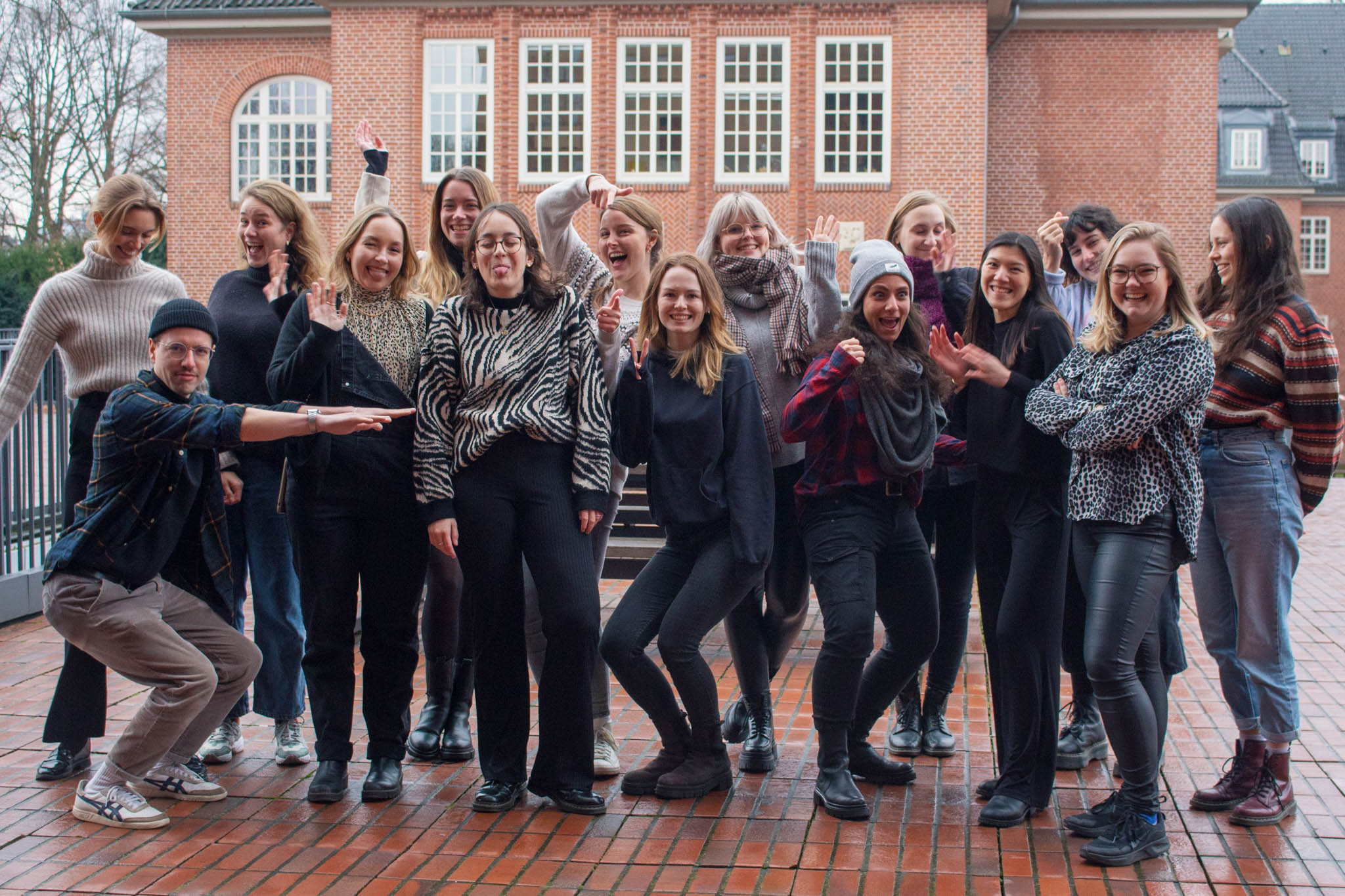 Bye Bye FINK.HAMBURG: Gruppenfoto des Studiengangs DiKo 2024