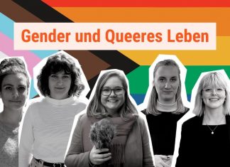 FINK.FUNK Podcast: Gender und queeres Leben Podcast Gender und Queeres Leben: Die FINK.HAMBURG Redakteurinnen sind vor der Progress Pride Flag zu sehen