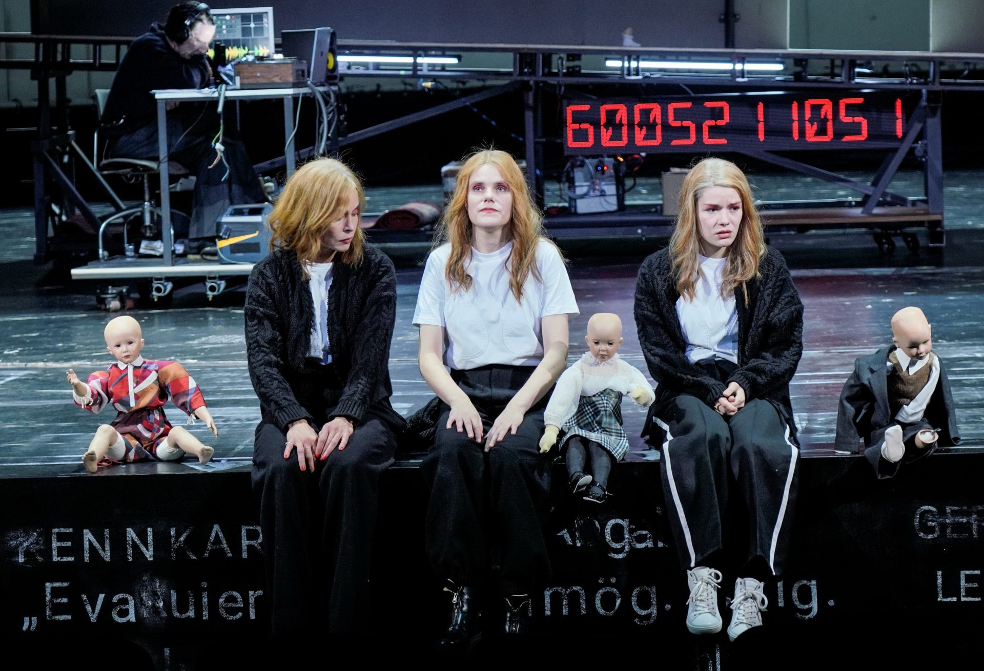 Start des Hamburger Theater Festivals FINK.HAMBURG