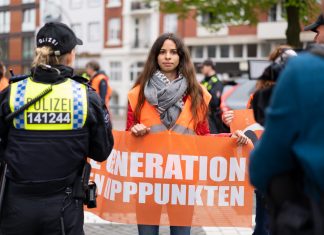 Kommentar: Es wird Dreck geschmissen, bis er kleben bleibt Am Mittwoch kam es zu bundesweiten Razzien in Wohnungen und Geschäfften im Zusammenhang mit der Letzten Generation.