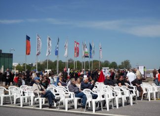 Gedenken am Mahnmal St. Nikolai und am Jungfernstieg Kundgebung zum Tag der Befreiung