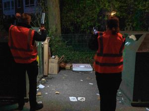 Waste Watcher kontrollieren Depotcontainer.