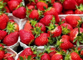 Wochenendtipps für lange Sommertage Rote Erdbeeren in Schalen (Foto: pixabay)