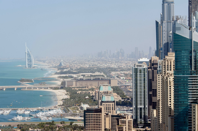 Die Skyline von Dubai. In Duabi findet die COP28 in diesem Jahr statt.