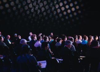 Wer vertritt Deutschland bei der COP28? Symbolbild COP28. Foto: Headway, unsplash.