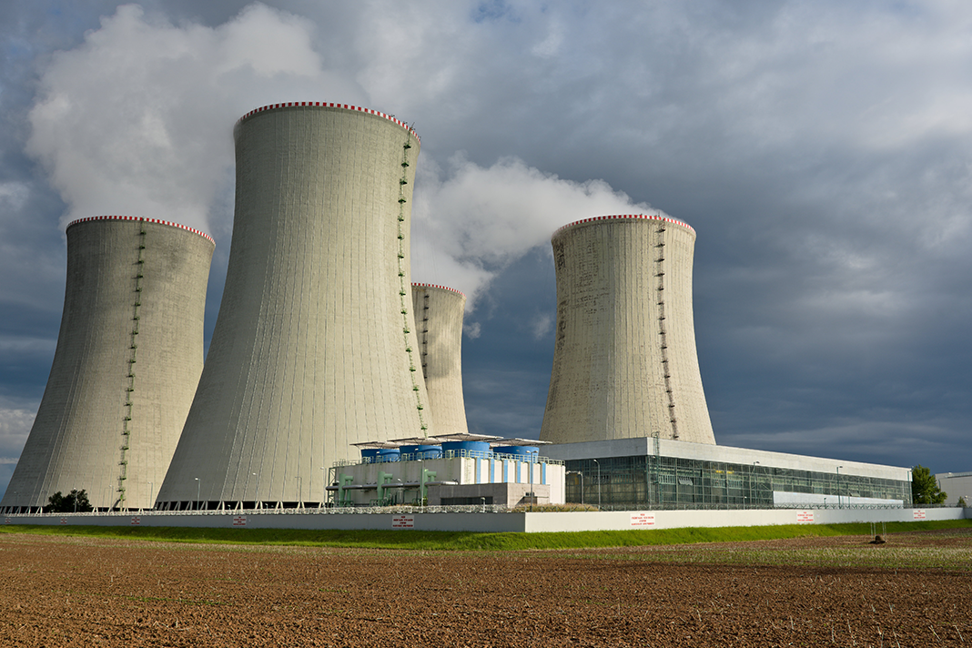 Symbolbild Kernkraftwerk. Foto: Unsplash/Lukáš Lehotský
