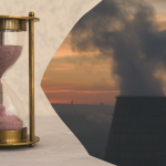 Halbzeit bei der COP28 – was passiert, und was noch zu erwarten ist Zwischenbilanz COP28: Collage von einer Sanduhr auf der rechten Seite und einem rauchenden Kraftwerk auf der linken Seite.