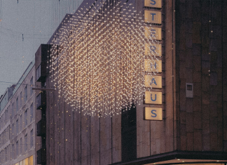 Alsterhaus meldet Insolvenz an Alsterhaus Außenfassade