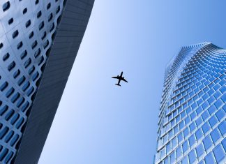 Hamburgs Flughafenchef schlägt Alarm Deutschlands Flugverkehr bekommt ab Mai eine Steuererhöhung. Foto: Pixabay