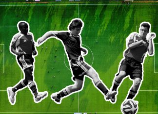 So entwickelte sich der Fußball zur NS-Zeit: Sechs Veranstaltungen in Hamburg Hamburger Fußballgeschichte: Drei Fußballspieler in schwarz-weiß vor einem grünen Fußballfeld.