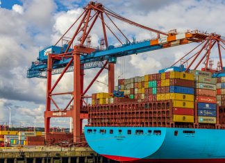 Öffentliche Anhörung zum MSC-Deal gesetzt Hamburger Hafen. Der Senat will MSC bei der HHLA an Bord holen, um den Containerumschlag zu stabilisieren. Der MSC-Deal wird wahrscheinlich doch erst nach dem Sommer entschieden. Foto: Unsplash