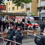 Mann kommt nach Angriff auf St. Pauli in die Psychiatrie Abgesperrter Bereich auf St. Pauli. Hier drohte ein Mann mit Schieferhammer Passant*innen und Polizist*innen.