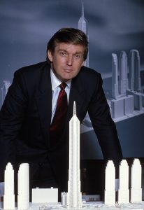 Donald Trumpp 1985 vor seinem Bauprojekt