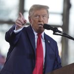 Zölle bis zu 100 Prozent: Trump droht Mexiko Donald Trump bei einer Wahlkampfrede