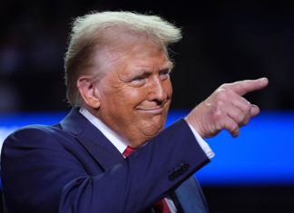 Trump will Ergebnis der US-Wahl noch in der Wahlnacht Republikanischer Präsidentschaftskandidat Donald Trump in Michigan. Er erwartet ein Ergebnis der US-Wahl bereits in der Wahlnacht.