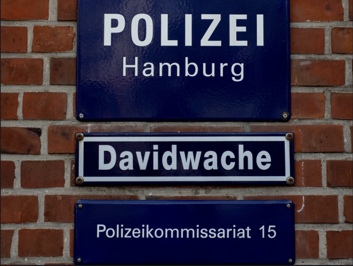 Die Davidwache auf dem Kiez ist eine legendäre Institution.