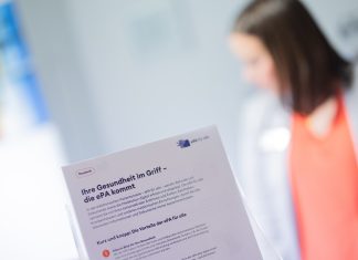 Hamburg startet mit E-Patientenakte als Modellregion Der bundesweite Einsatz soll dann starten, sobald das System in den Modellregionen stabil funktioniert. Foto: Rolf Vennenbernd/dpa