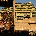Ein Stadion, viele Besitzer: Warum St. Pauli als Vorbild für andere Clubs taugt Fans des FC St. Pauli auf der Tribüne des Millerntor Stadions. Im Hintergrund der Bunker auf dem Heiligengeistfeld.
