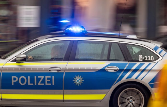 Polizeilicht und Polizeiauto