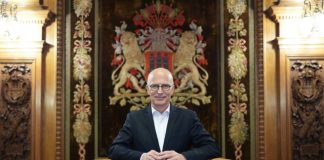 Hamburgs Bürgermeister Peter Tschentscher (SPD) im Rathaus.