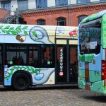 Zwei Gewinnerbusse