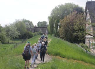 Gemeinsam gegen Einsamkeit im Alter "Oll Inklsuiv - Gemeinsam gegen Einsamkeit und Armut im Alter