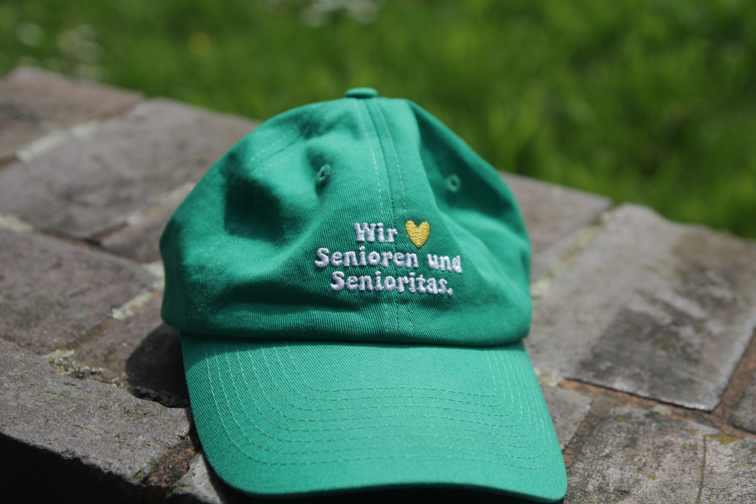 Oll Inklusiv Kappe. Gemeinsam gegen Einsamkeit und Armut im Alter.