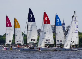 Helga Cup 2025 – Gewinnerinnen stehen fest Sieben Segelboote mit bunten Segeln beim Start einer der Regatten des Helga Cups