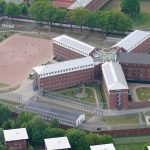 Ersatzfreiheitsstrafen werden wieder aufgenommen Blick auf die Justizvollzugsanstalt Fuhlsbüttel von oben.