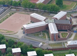 Ersatzfreiheitsstrafen werden wieder aufgenommen Blick auf die Justizvollzugsanstalt Fuhlsbüttel von oben.