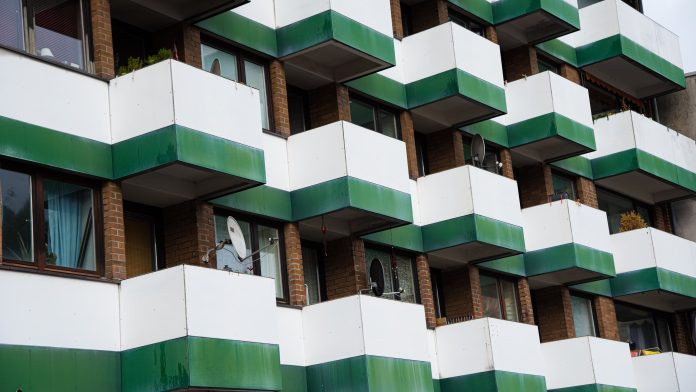 Ein Wohnhaus in Hamburg als Symbolbild für die Mietpreisbremse