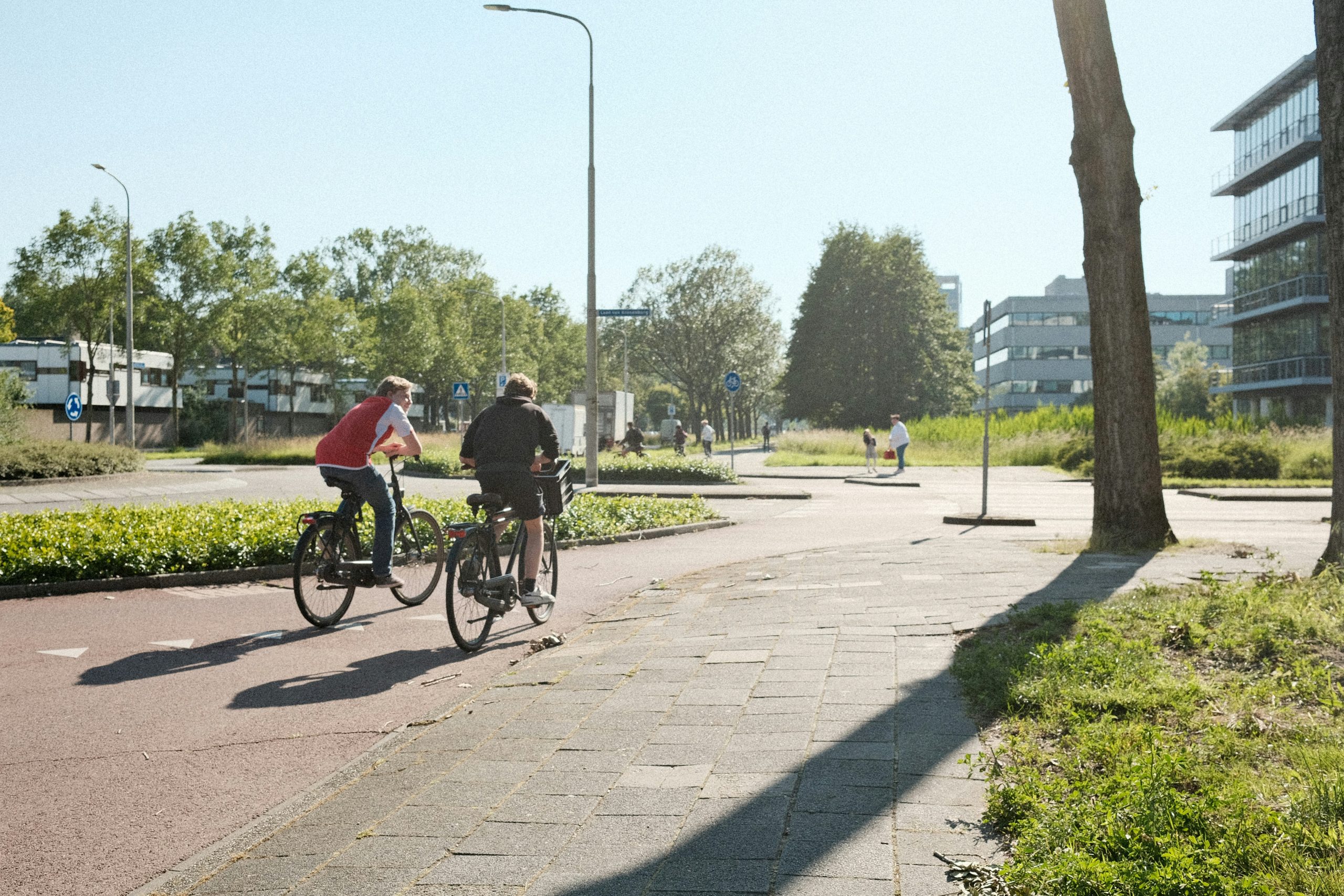 valentin-lacoste-rTMxKMFc6Fk-unsplash