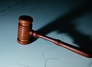 Jimi Blue Ochsenknecht darf nach Österreich ausgeliefert werden Ein Richter-Hammer.