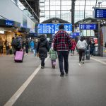 Prozessbeginn nach Messerangriff am Hamburger Hauptbahnhof Ein Weg im Hamburger Hauptbahnhof.