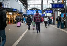 Prozessbeginn nach Messerangriff am Hamburger Hauptbahnhof Ein Weg im Hamburger Hauptbahnhof.