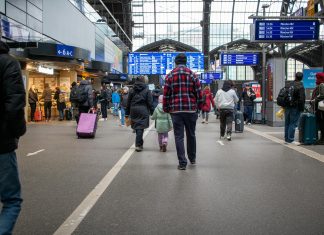 Prozessbeginn nach Messerangriff am Hamburger Hauptbahnhof Ein Weg im Hamburger Hauptbahnhof.