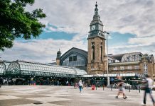 Neuer Fahrplan der Deutschen Bahn – Was verändert sich? Hamburg Hauptbahnhof von außen.