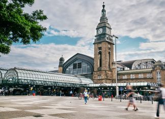 Neuer Fahrplan der Deutschen Bahn – Was verändert sich? Hamburg Hauptbahnhof von außen.