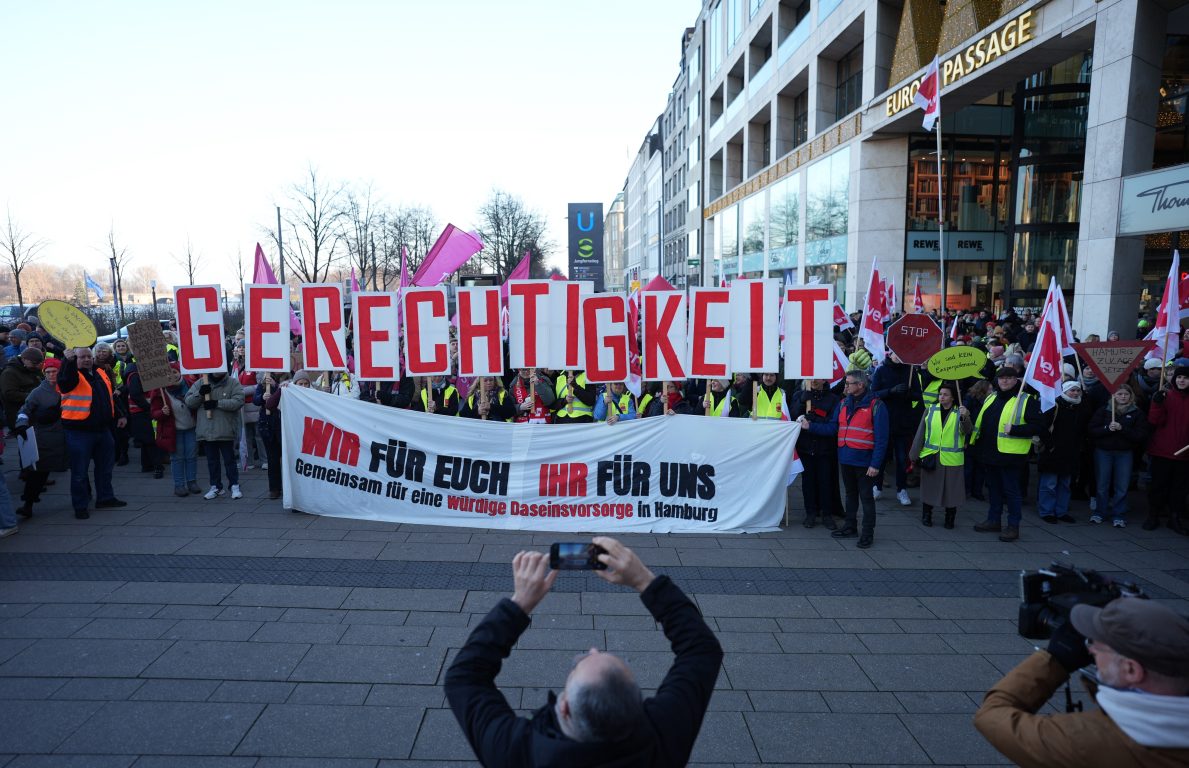 Erstaunlich Streik Hamburg Aktuell Bilder