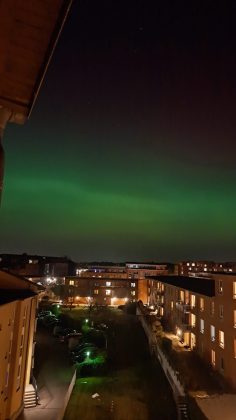 die gr&uuml;nen Schleier der Polarlichter &uuml;ber Allerm&ouml;he. Foto: Emily Rotthaler