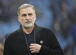 Stefan Kuntz hört als Sportvorstand beim HSV auf ARCHIV - 20.12.2025, Hamburg: Fu all: Bundesliga, Hamburger SV - Eintracht Frankfurt, 15. Spieltag, Volksparkstadion, Stefan Kuntz, Vorstand Sport der HSV Fußball AG, vor dem Spiel. (zu dpa: «Schock beim HSV: Kuntz hört überraschend auf») Foto: Christian Charisius/dpa +++ dpa-Bildfunk +++