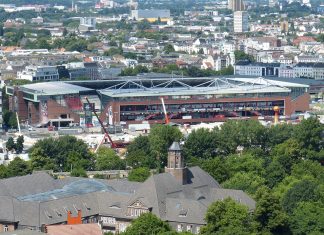 Erstes Hamburger Erstliga-Derby seit 2010 am Millerntor Aufnahme des Fußballstadions vom FC St. Pauli am Millerntor