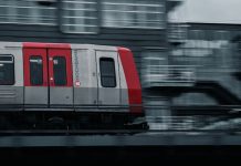 Nach Entgleisung der U2: Einschränkungen bis Donnerstag Bild einer Hamburger U-Bahn