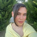 Die Studentin Seray Ü. ist stolz auf ihr Projekt.