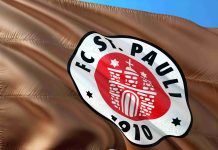 Kiezkicker gewinnen erstes Testspiel FC St. Pauli Flagge Bild: jorono/Pixabay